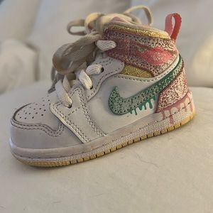 NIKE Air Jordan 1 Mid Paint Drip Sneakers  size 4